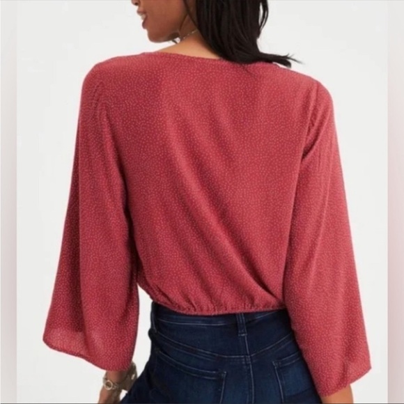 American Eagle Cropped Red Polka Dot Wide Sleeve Top Size Large - Picture 2 of 8